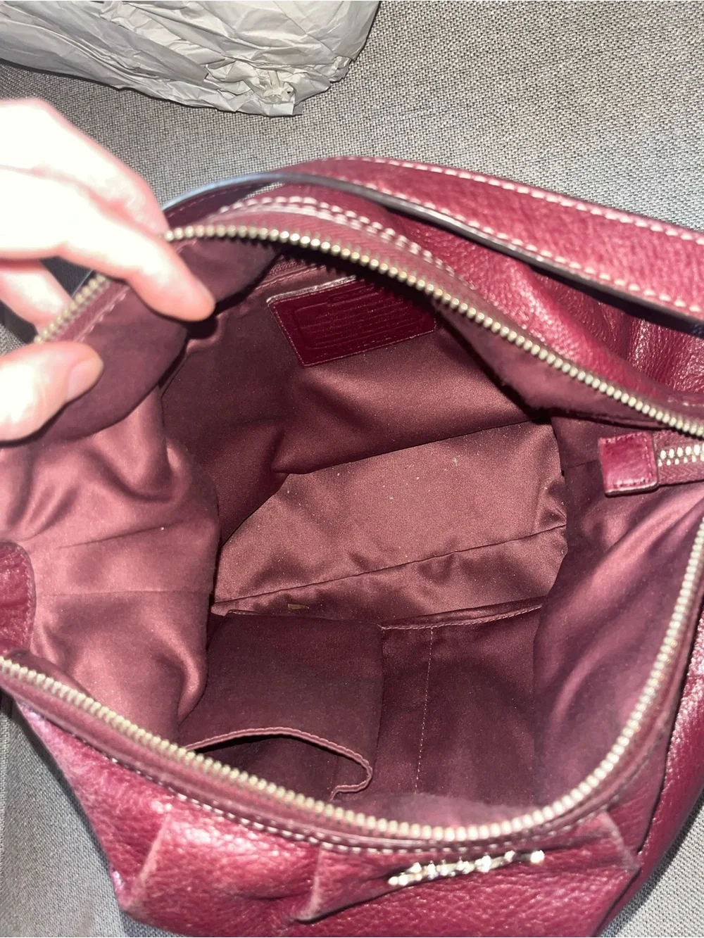 Vintage Coach | Burgundy Leather Crossbody Bag
